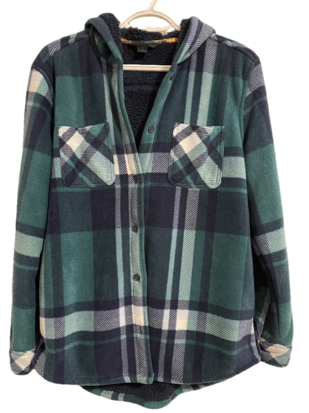 Realtree Hooded Plaid Shacket in Green, Navy & Cream